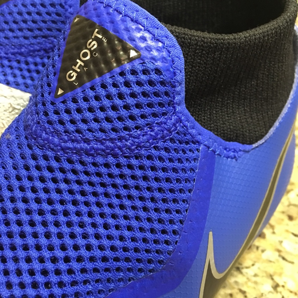 Nike Phantom VSN soccer Cleats - Picture 3 of 8